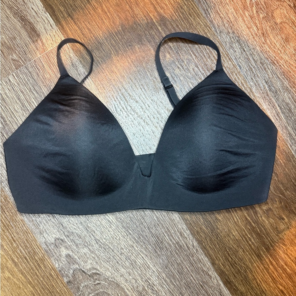 SKIMS Wireless T Shirt Demi Seamless Bra